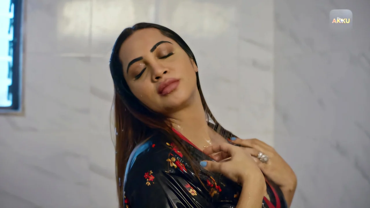 Banker 2022 GirlNextHot1 UNCUT Bengali Short Film